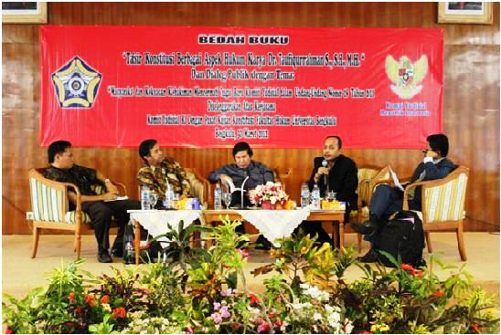 FH Unib Bedah Buku “Tafsir Konstitusi Berbagai Aspek Hukum”