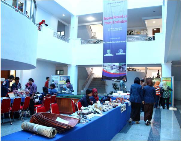 Seminar RENPER Diwarnai Pameran dan Bazar