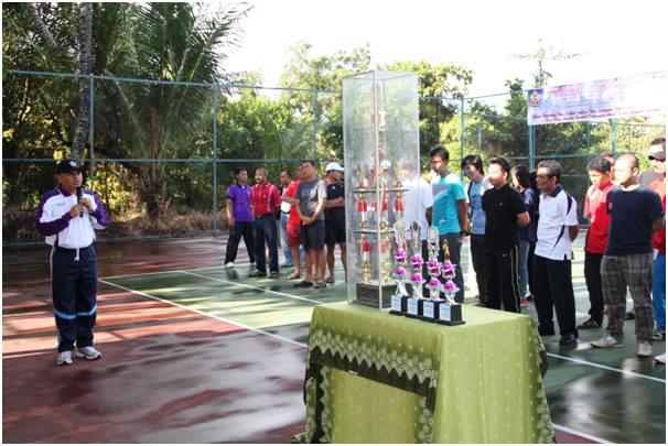 22 Tim Meriahkan Invitasi Tenis Lapangan Rektor Cup