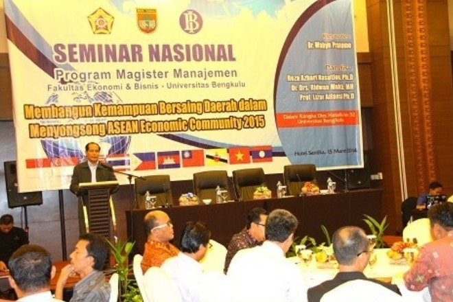 Seminar S2 Manajemen : Menyongsong Asean Economic Community