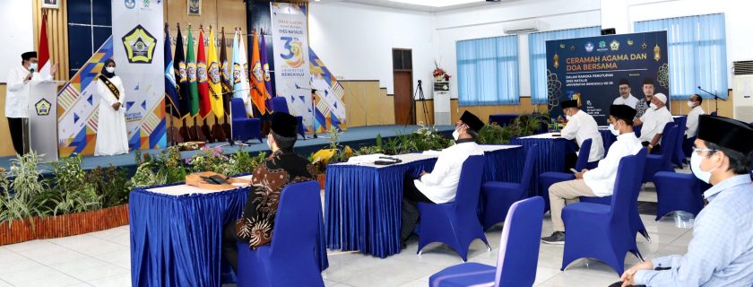 Ceramah Agama dan Doa Bersama Tutup Rangkaian Dies Natalis Ke-39 UNIB