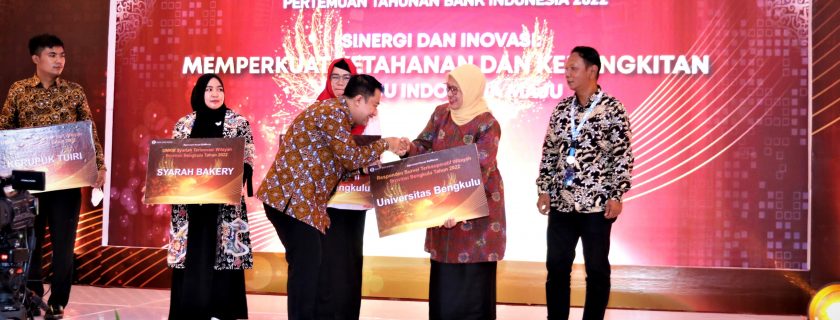 UNIB Terima Penghargaan di Pertemuan Tahunan Bank Indonesia 2022
