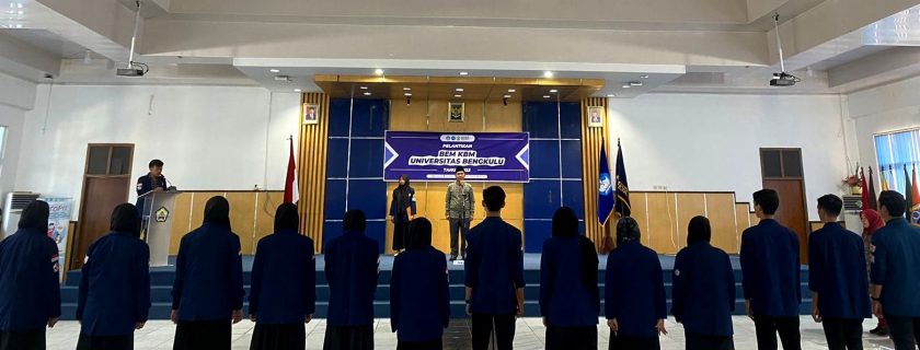 Arca – Hasna Dilantik Sebagai Presiden dan Wakil Presiden BEM-KBM UNIB