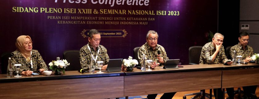 Sidang Pleno ISEI dan Seminar di UNIB Hasilkan Rumusan 7:5:5 untuk Perekonomian Indonesia