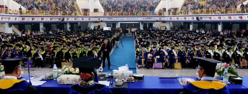 Wisuda Ke-103, UNIB Tambah 1.736 Lulusan