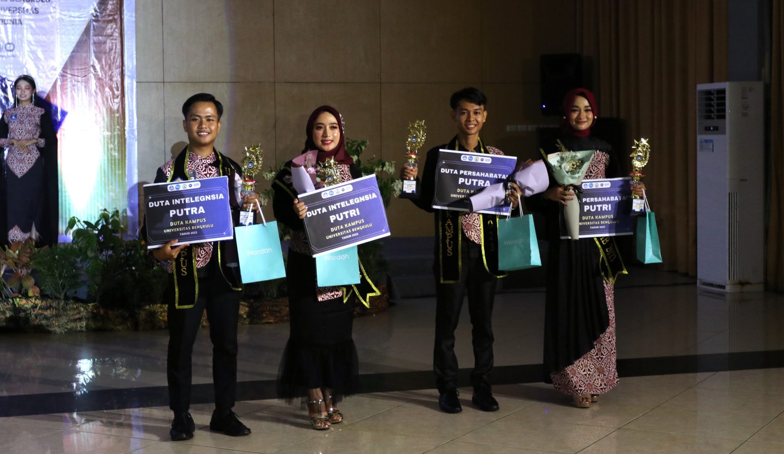 Sultan dan Asti Juara I Duta Kampus UNIB 2023 | UNIVERSITAS BENGKULU