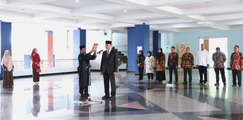 Yamani Rashosh Rektor Lantik Dr. Yamani Sebagai Dekan FH 2023-2027 | UNIVERSITAS BENGKULU
