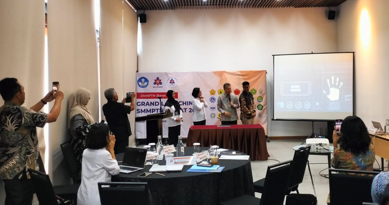 Suasana kegiatan grand launching SMMPTN Barat 2025 di Jakarta.(foto:ist/jo)