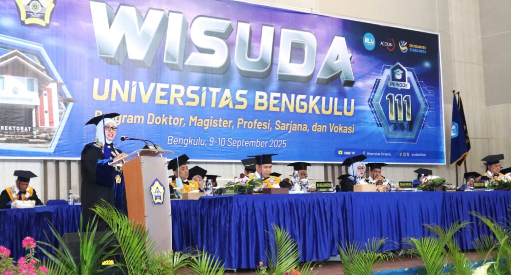 Pidato Wisuda Terakhir, Dr. Retno Sampaikan Pesan Mendalam kepada Wisudawan