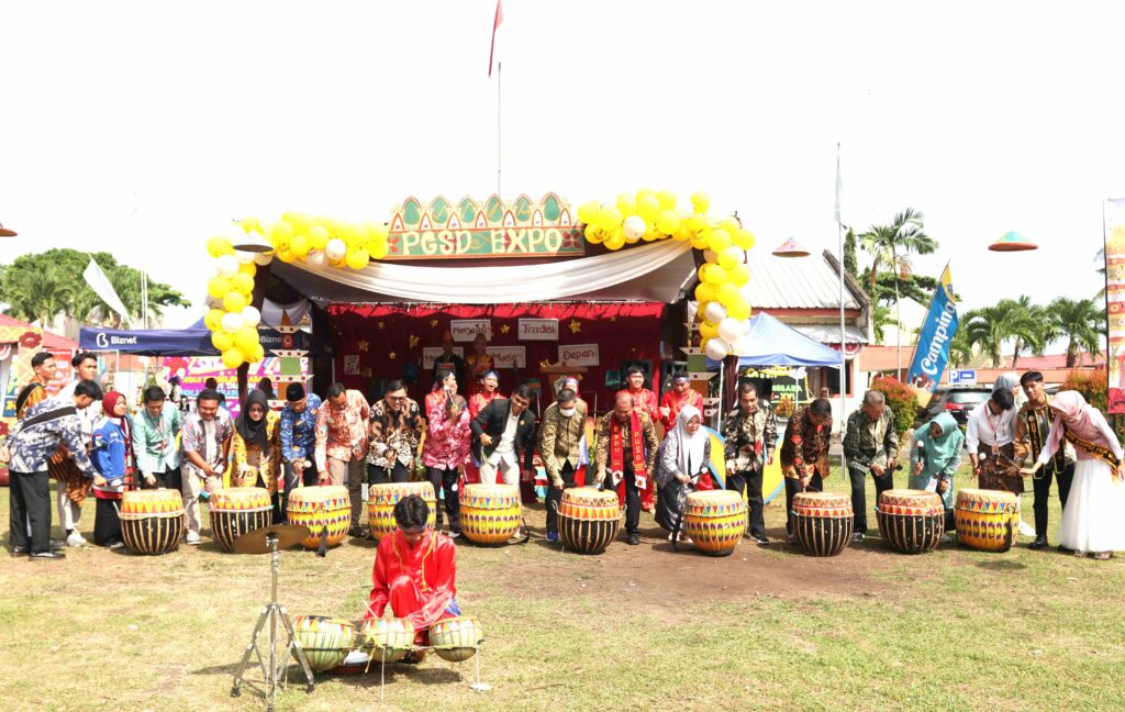 Pembukaan PGSD Expo XVI, Rektor: Kembangkan Kreativitas, Wujudkan Kampus Unggul dan Berdampak