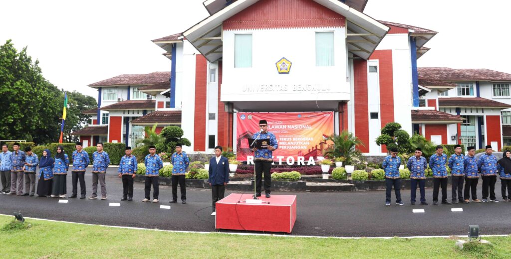 Upacara Peringatan Hari Pahlawan, Rektor: Mari Teladani Semangat Juang Para Pahlawan Bangsa