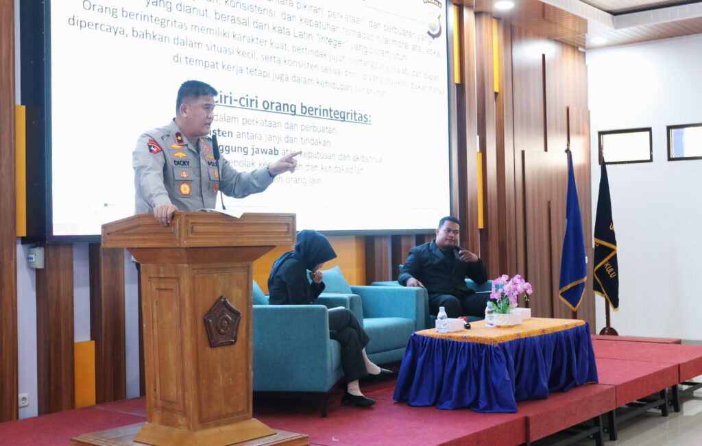 Kuliah Umum Brigjen Pol. Dicky Sondani: Transformasi Menuju Integritas Publik Dimulai dari Generasi Muda