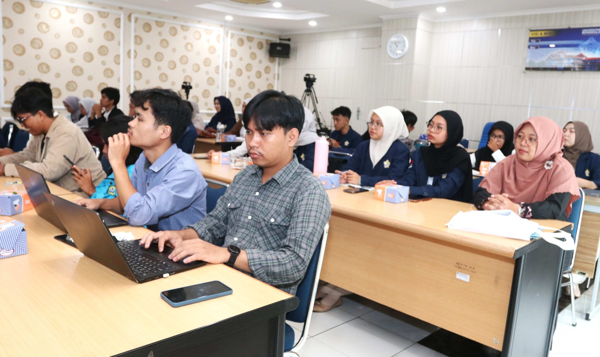 UPA PKK Unib Gelar Winter School, Bekali Mahasiswa Susun Proposal ...