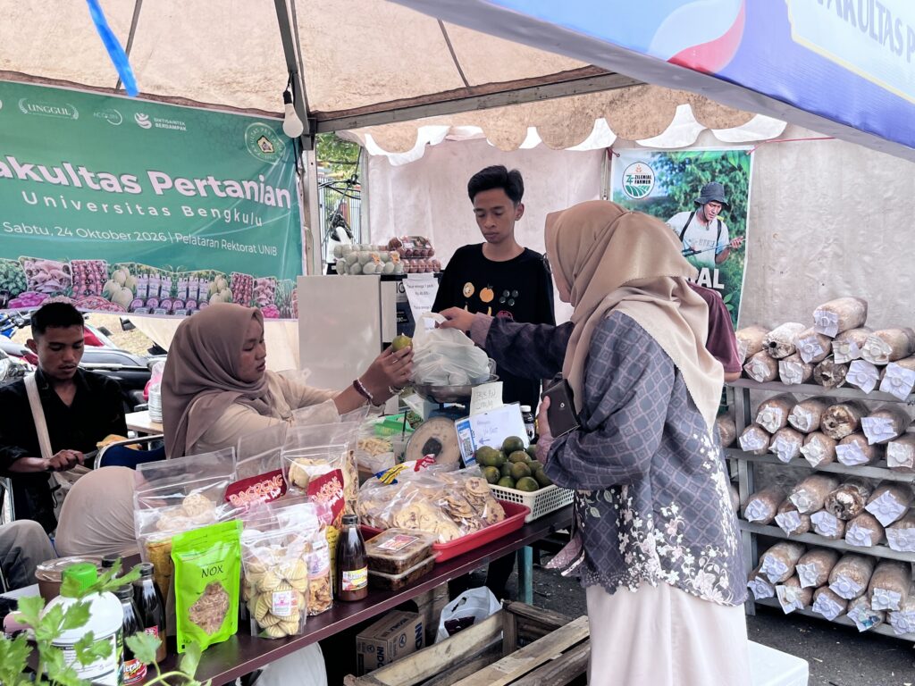 Gebyar Semarak Merah Putih UNIB Buka Pasar Baru bagi UMKM dan Usaha Mahasiswa